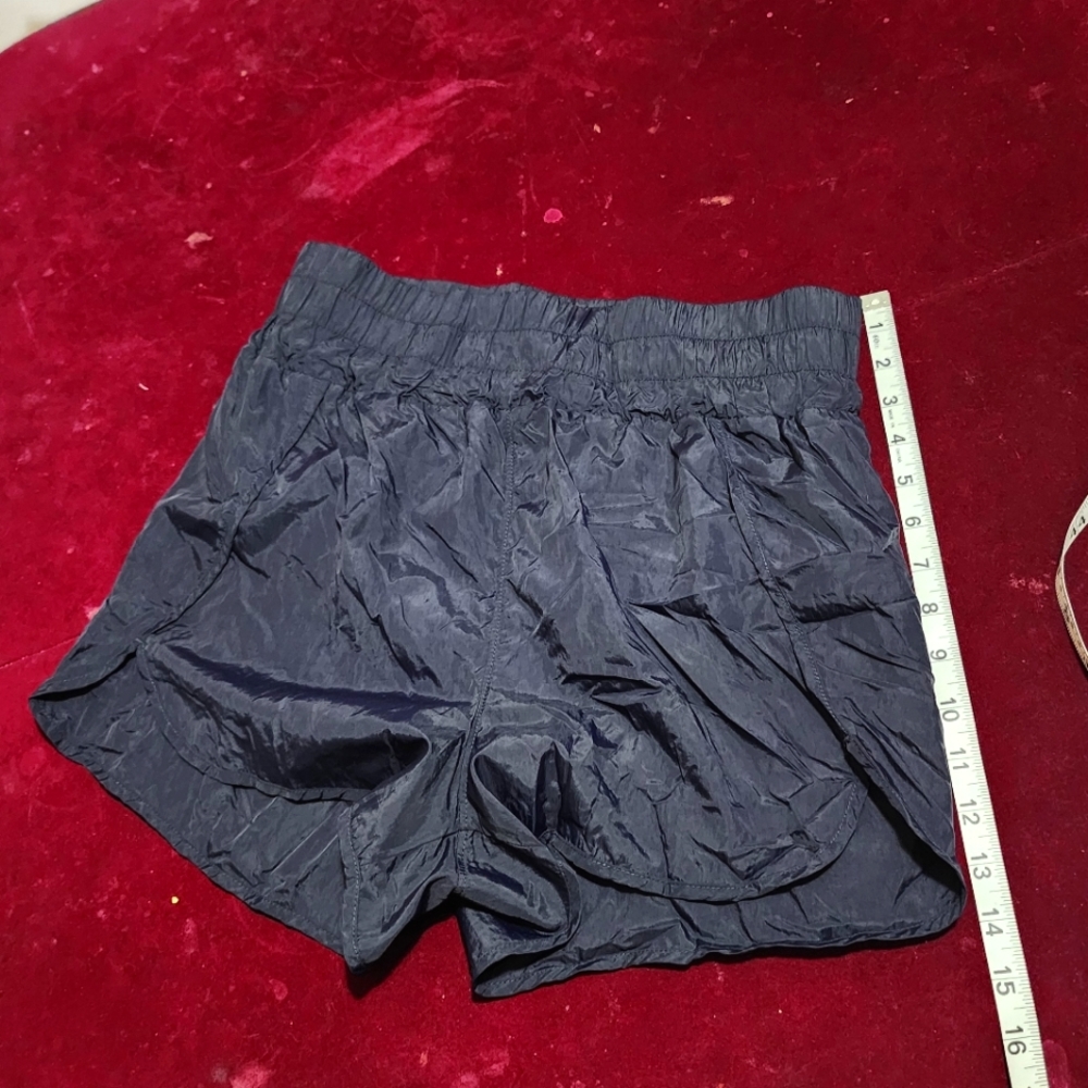 NWOT ... Kinesis Shorts - Picture 3 of 5